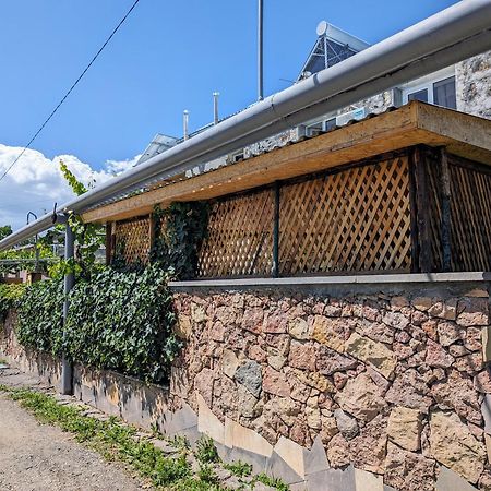 Eleven - 11 Hotel Yeghegnadzor Ngoại thất bức ảnh