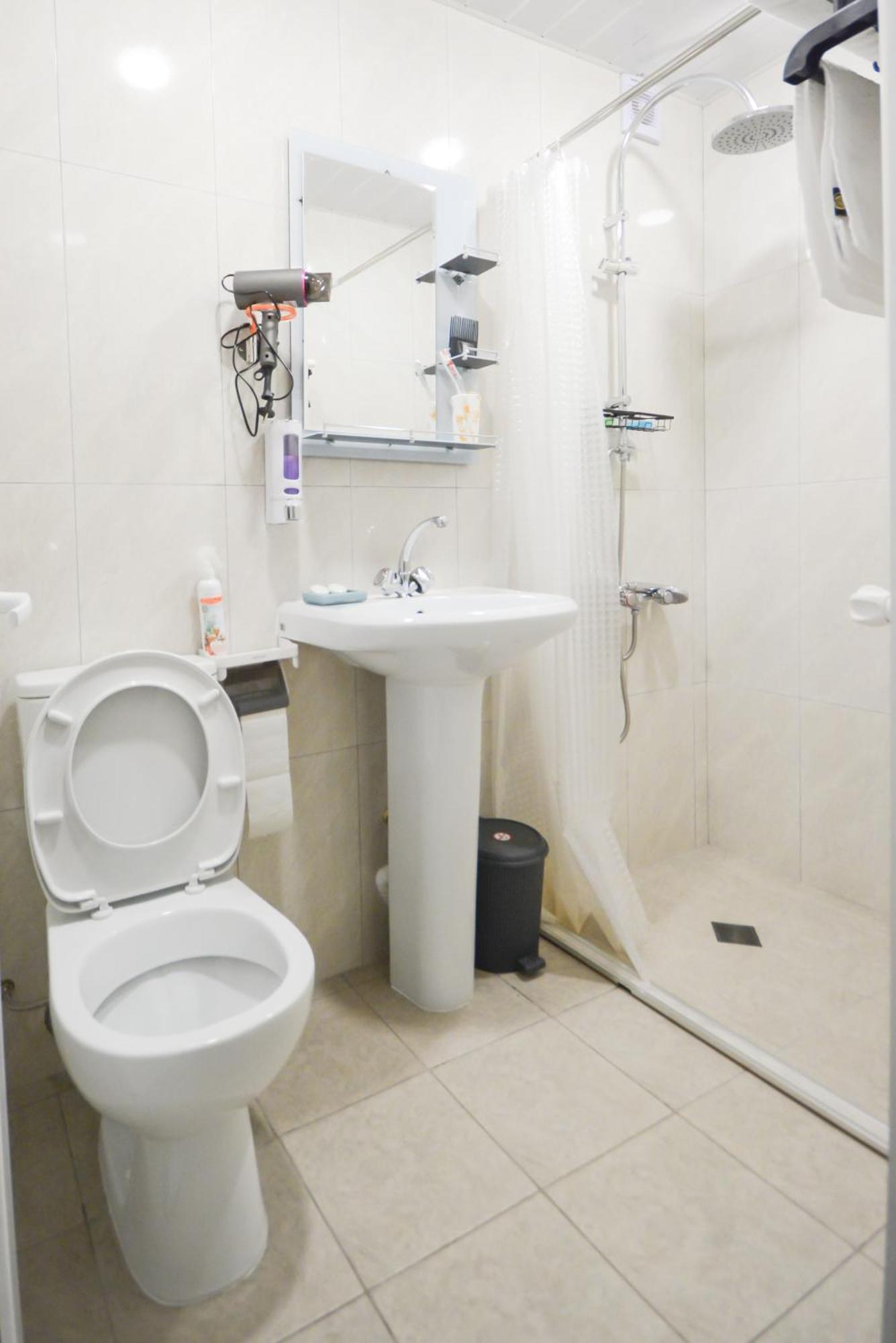 Eleven - 11 Hotel Yeghegnadzor Ngoại thất bức ảnh