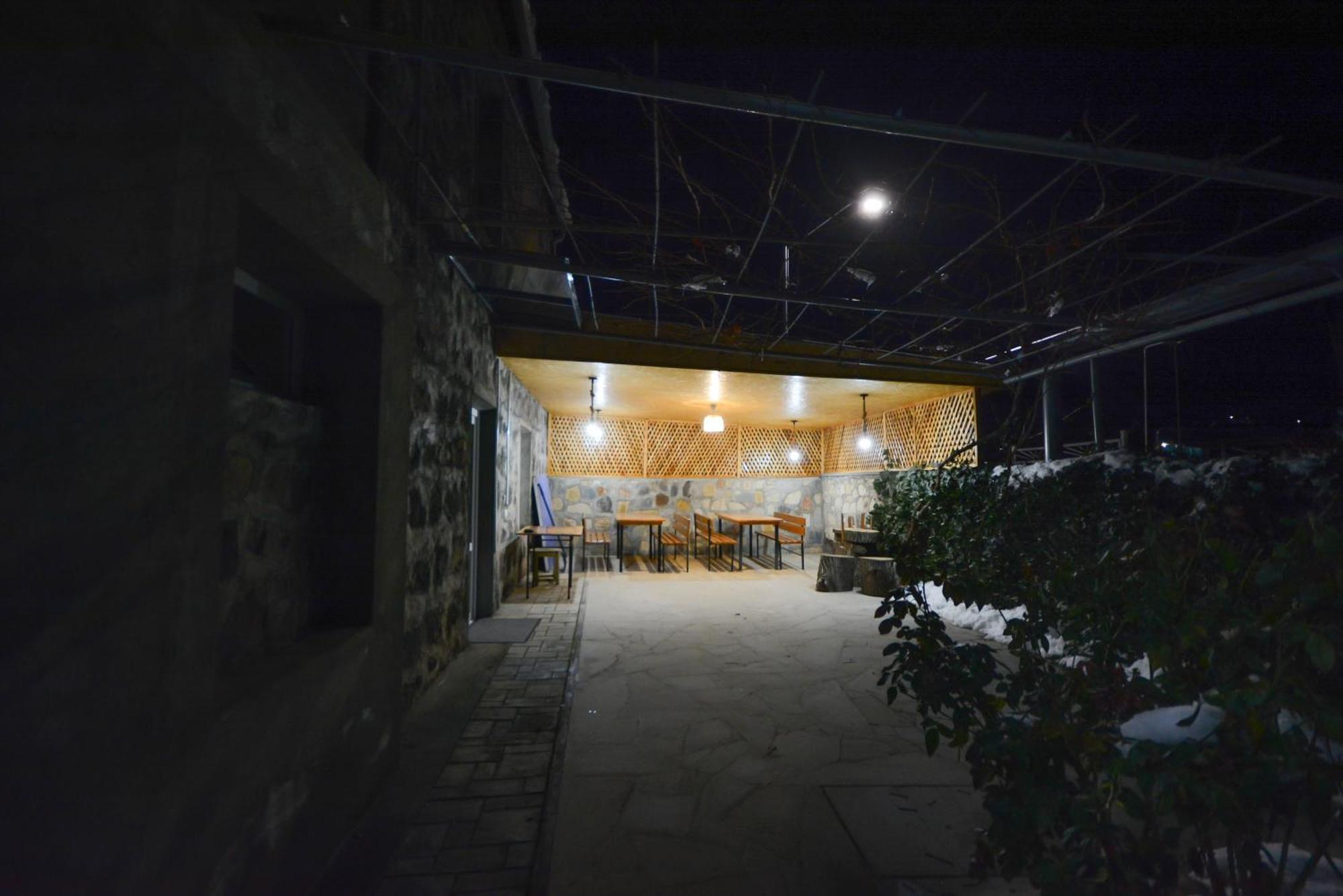 Eleven - 11 Hotel Yeghegnadzor Ngoại thất bức ảnh