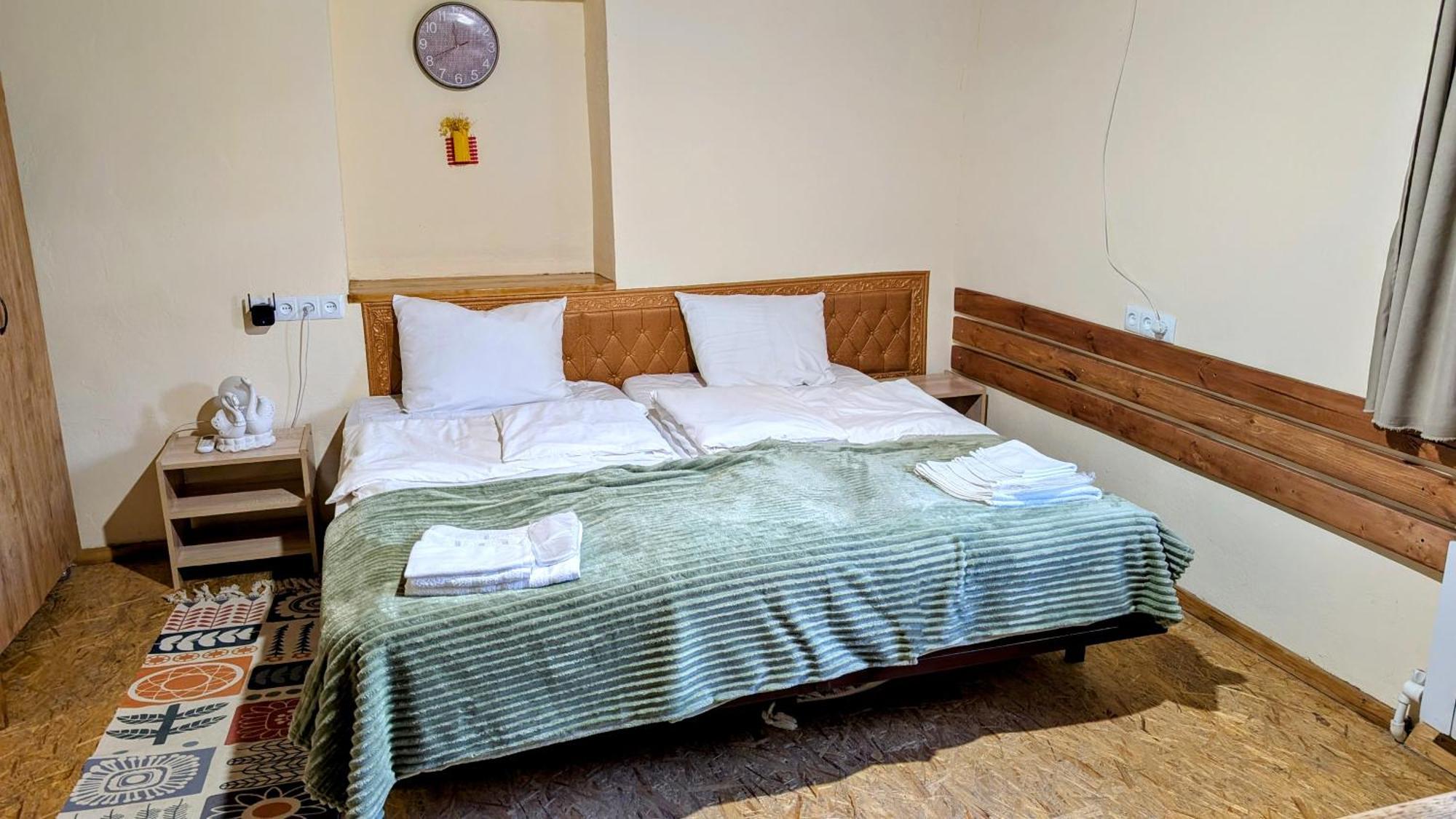Eleven - 11 Hotel Yeghegnadzor Ngoại thất bức ảnh