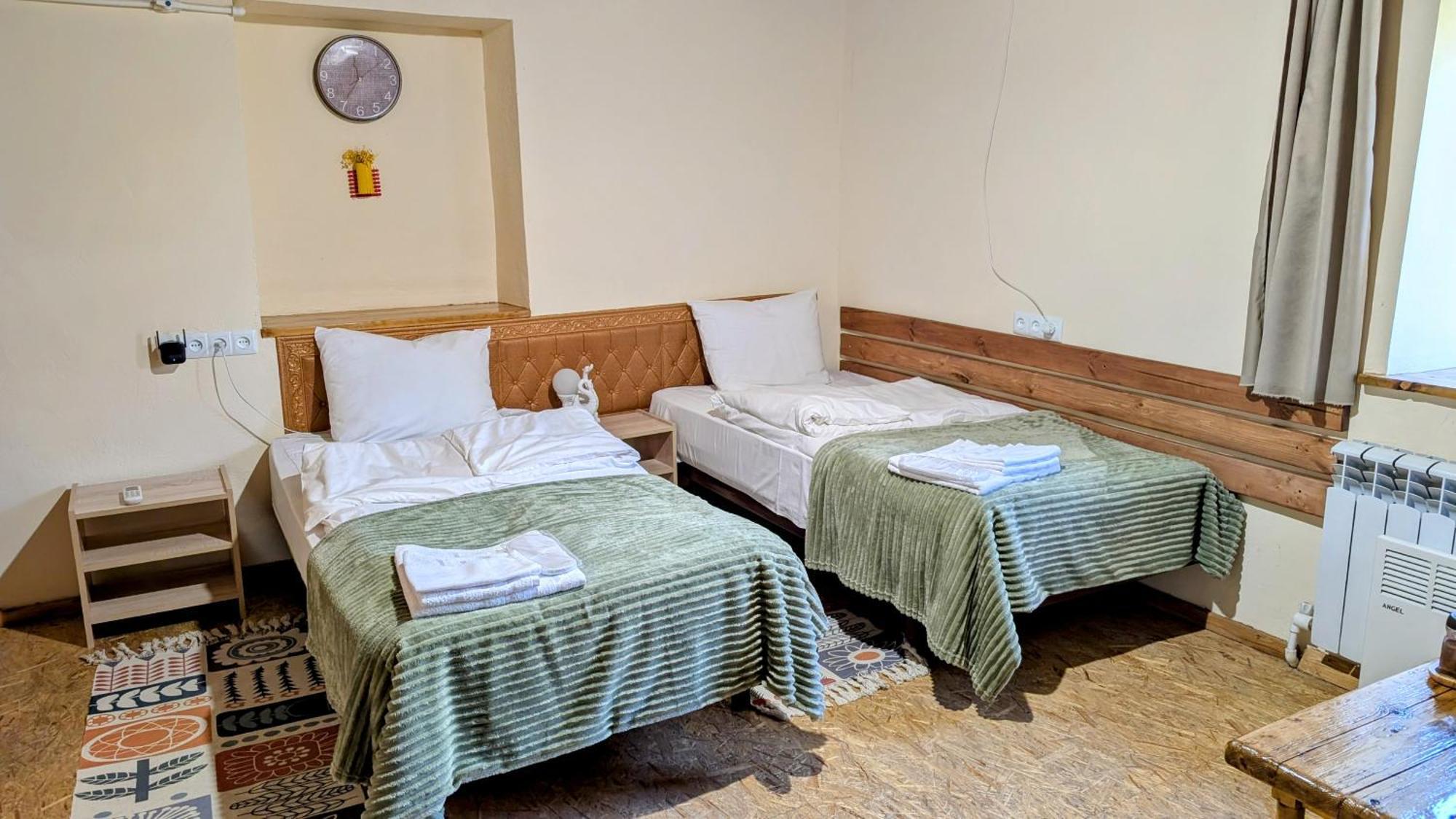 Eleven - 11 Hotel Yeghegnadzor Ngoại thất bức ảnh